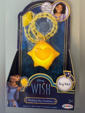 Disney wish Yellow Smiling Star Light-Up wish Star Necklace